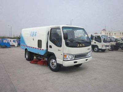 江淮環衛車的街道守護者——品牌機動清掃力在現實中綻放光彩